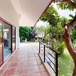 Villa Louise Koh Samui Beach, 3 Bedrooms, 6 Guests, Pool And Garden